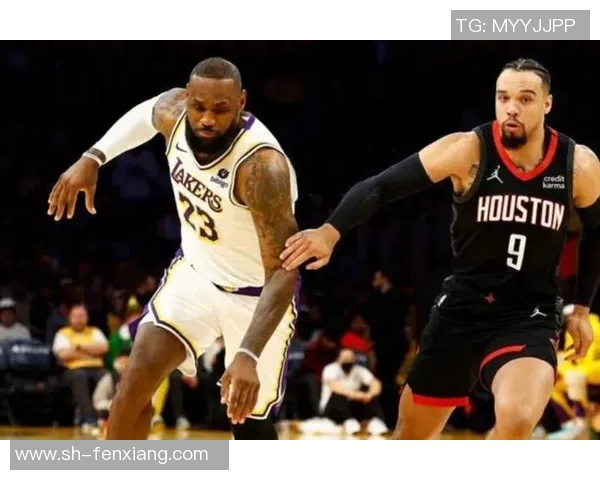 奇才队与湖人激战正酣NBA赛季精彩对决引发球迷热议