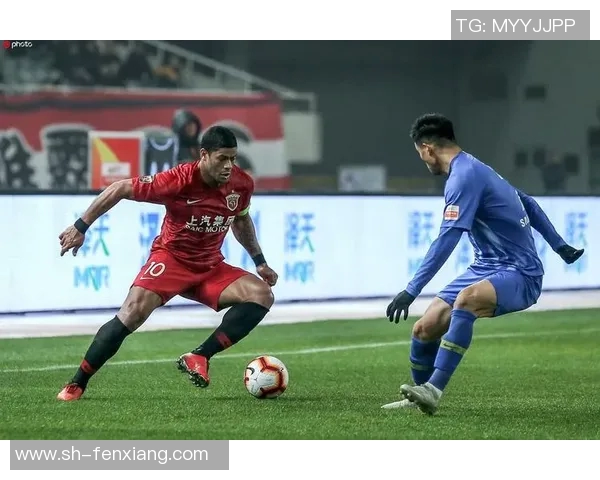 精彩对决正在直播重庆队迎战苏宁队全力争胜 精彩对决正在直播重庆队迎战苏宁队全力争胜