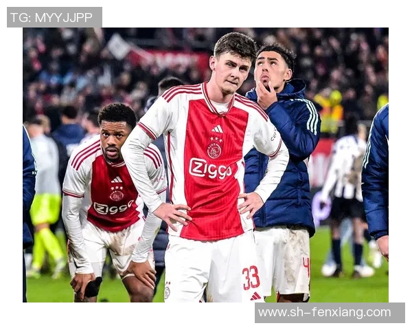 阿贾克斯与雅典的对决揭示足球战术与激情的完美结合