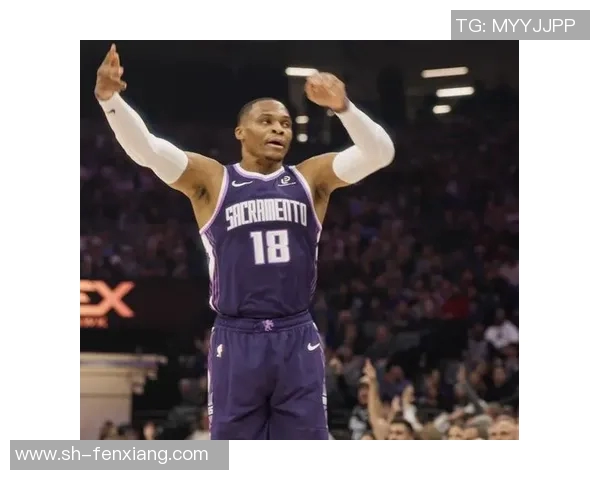 雷霆对阵猛龙威少精彩抢球瞬间引发全场欢呼 雷霆对阵猛龙威少精彩抢球瞬间引发全场欢呼